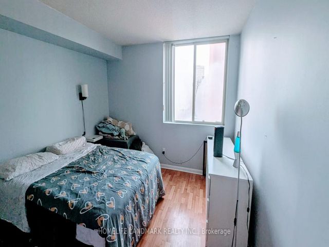 2207 - 25 Grenville St