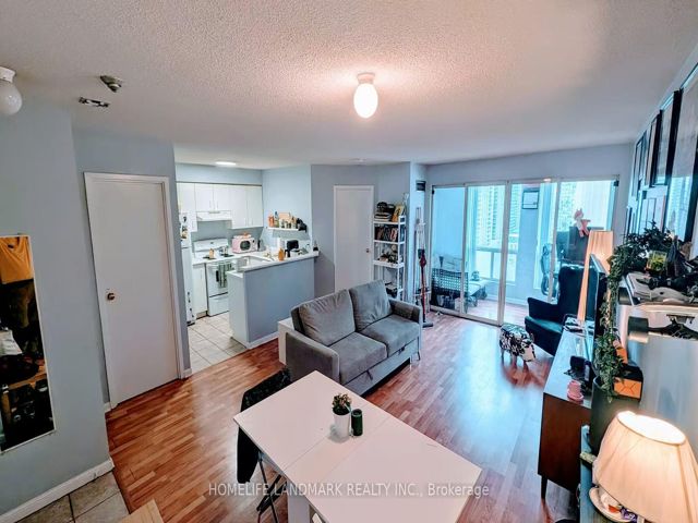 2207 - 25 Grenville St