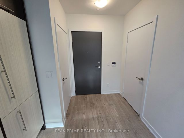 219 - 30 Nelson St S