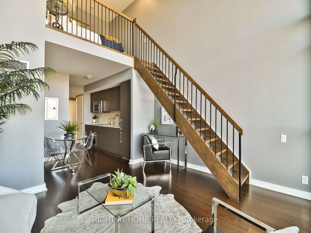612 - 5 Hanna Ave