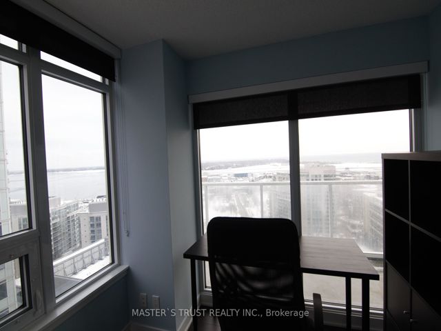 2211 - 19 Bathurst St