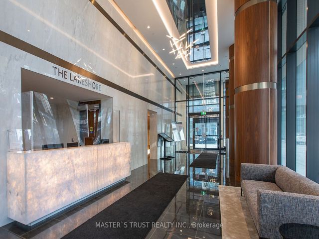 2211 - 19 Bathurst St