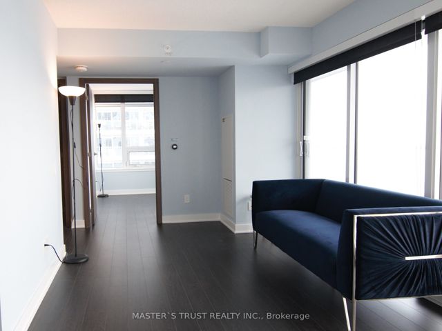 2211 - 19 Bathurst St