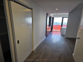 1903 - 215 Queen St W