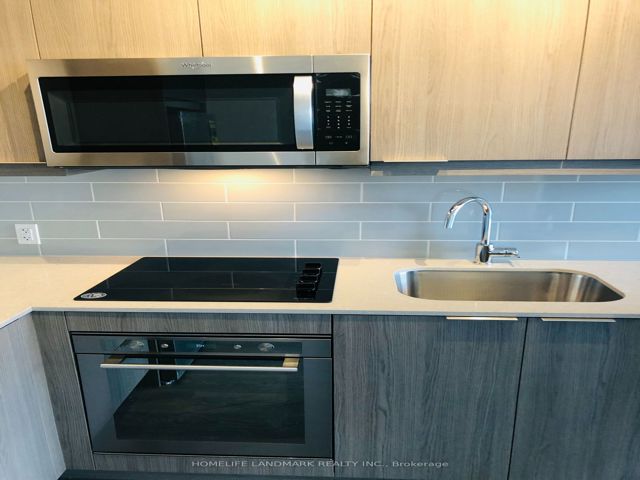 2307 - 32 Forest Manor Rd