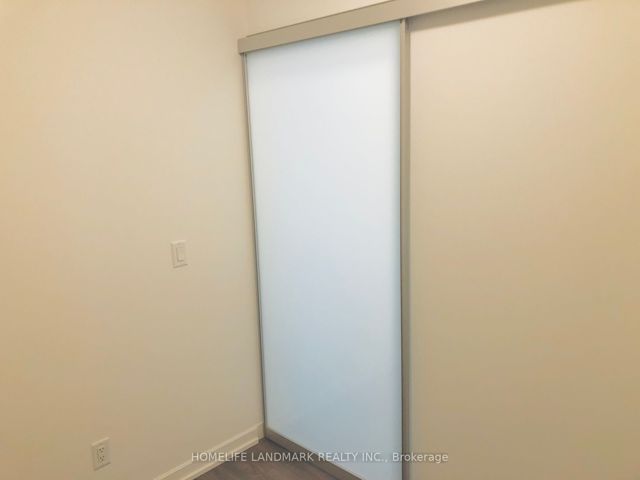 2307 - 32 Forest Manor Rd