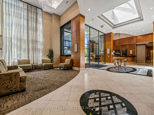 2816 - 155 Beecroft Rd