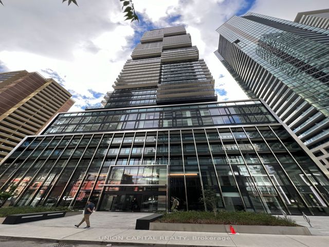 1406 - 55 Charles St