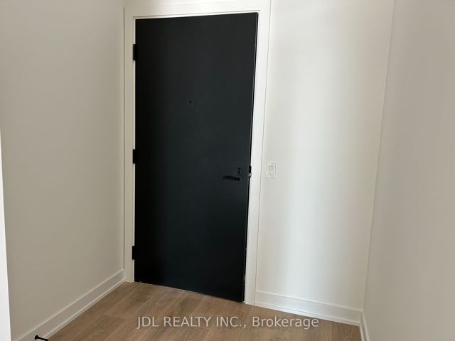 2012 - 117 Broadway Ave