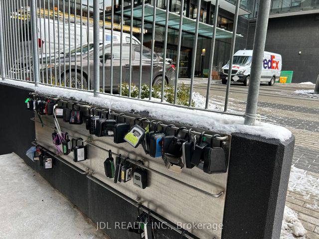 2012 - 117 Broadway Ave