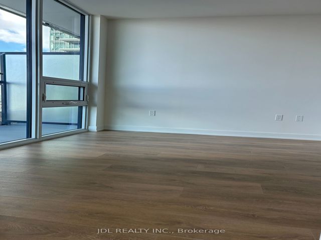 2012 - 117 Broadway Ave