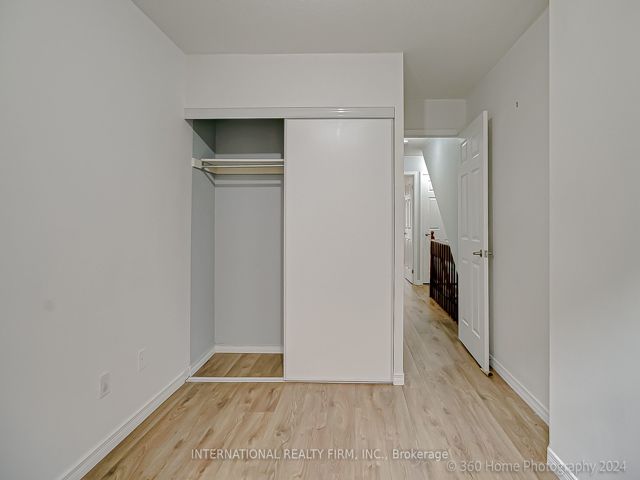 TH 141 - 21 Ruttan St