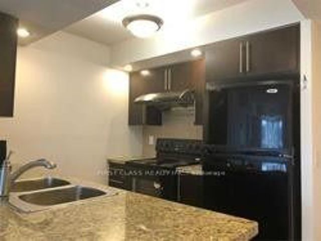 1922 - 500 Doris Ave