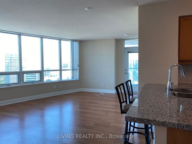 3005 - 15 Greenview Ave