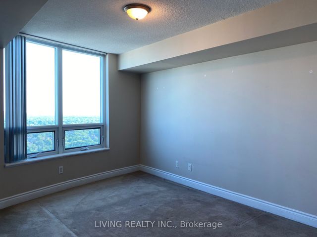 3005 - 15 Greenview Ave