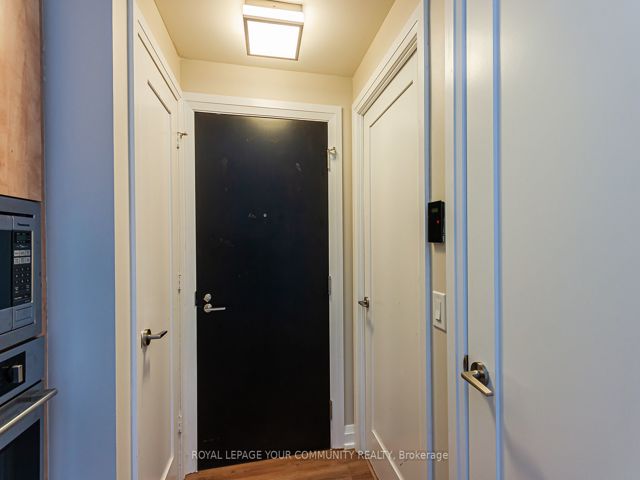 2921 - 5 Sheppard Ave E