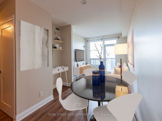 2921 - 5 Sheppard Ave E
