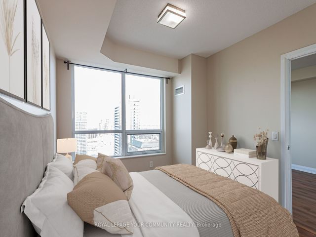 2921 - 5 Sheppard Ave E
