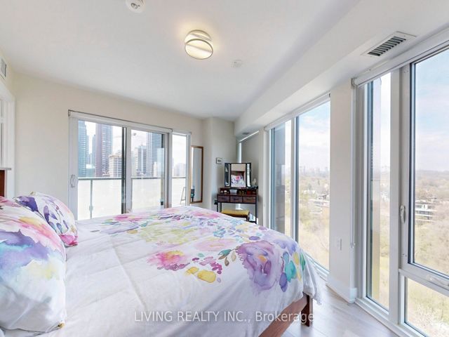 1202 - 575 Bloor St E