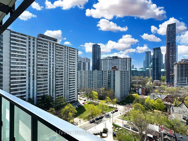 1202 - 575 Bloor St E