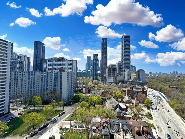 1202 - 575 Bloor St E