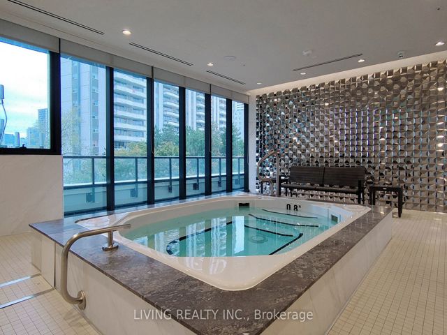 1202 - 575 Bloor St E