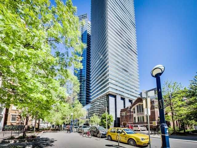 1411 - 33 Charles St E