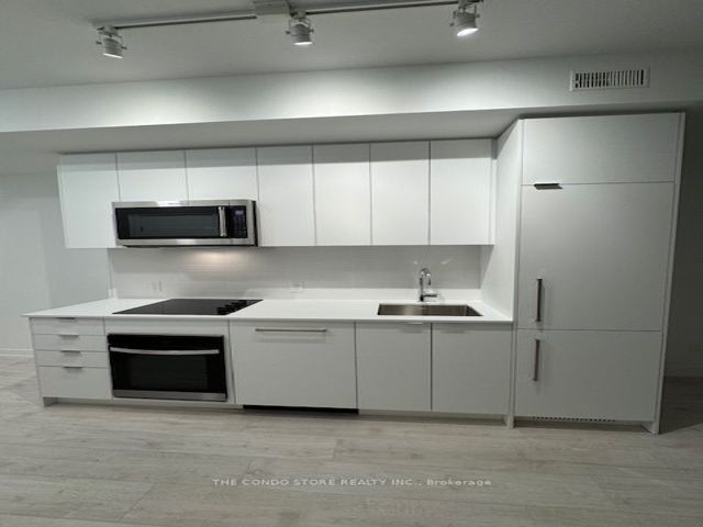 430 - 181 Sheppard Ave E