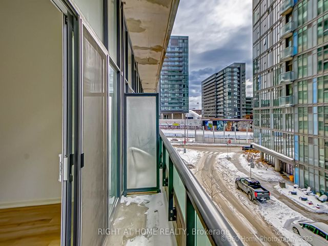 306 - 36 Lisgar St