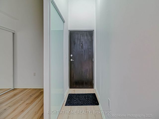 306 - 36 Lisgar St
