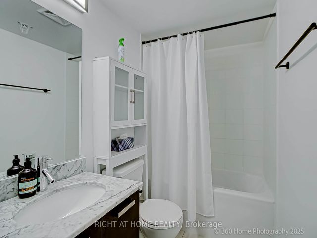 306 - 36 Lisgar St