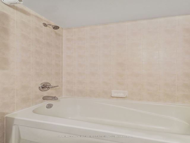 332 - 600 Fleet St