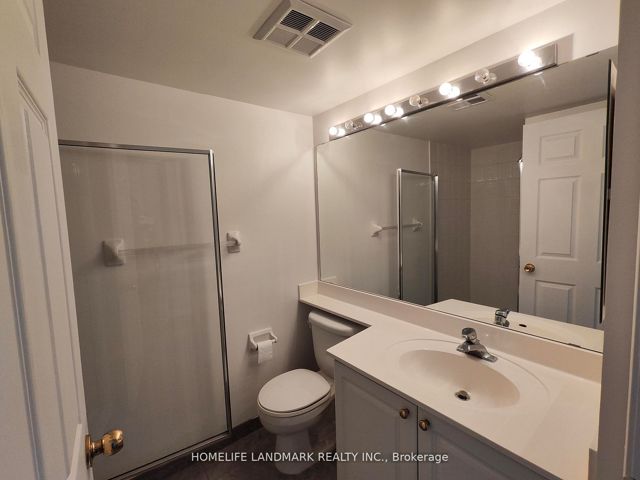 1711 - 8 Hillcrest Ave
