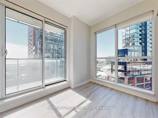 906 - 69 Lynn Williams St