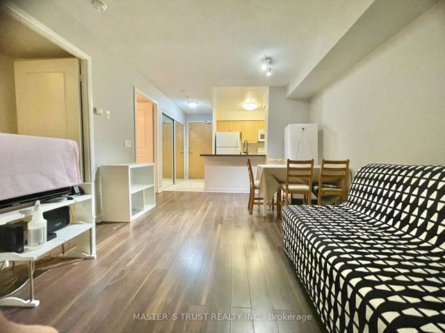 3312 - 4968 Yonge St