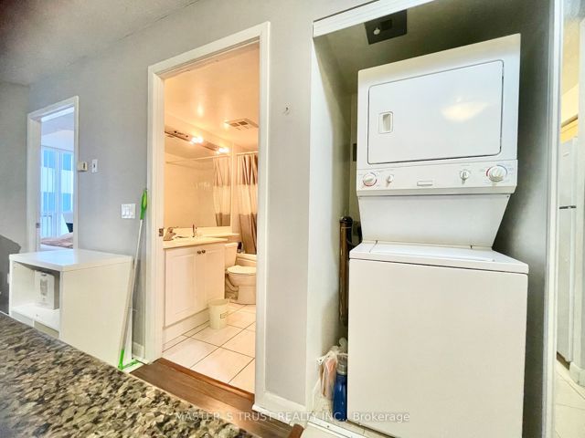 3312 - 4968 Yonge St