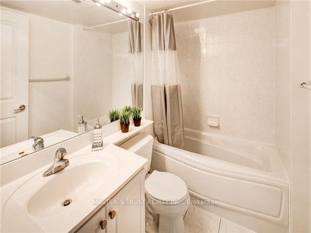 3312 - 4968 Yonge St