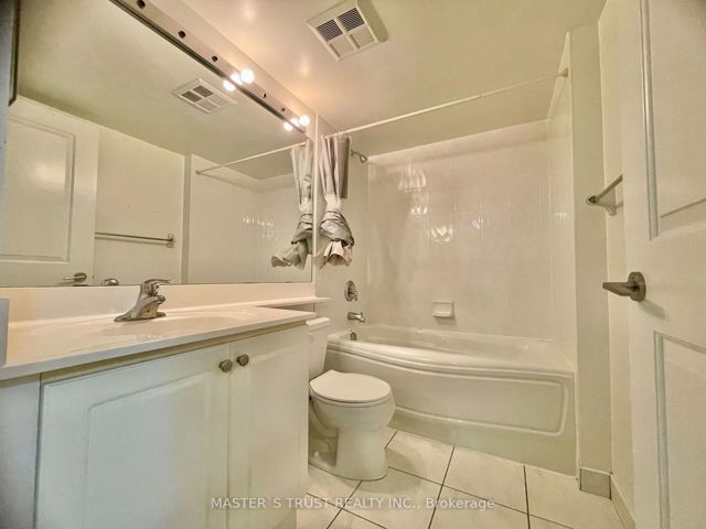 3312 - 4968 Yonge St