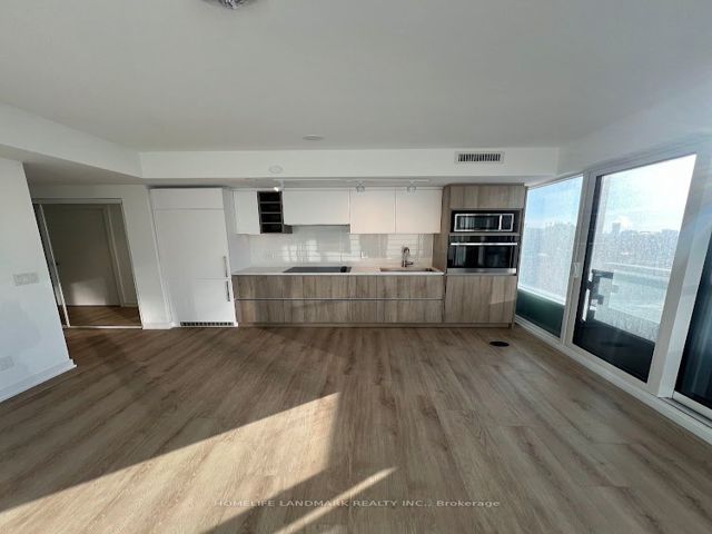 802 - 319 Jarvis St