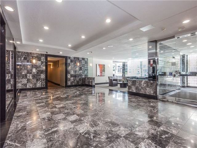 PH407 - 5785 Yonge St