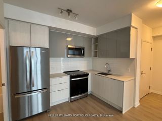 2010 - 25 Holly St