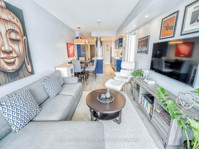 1611 - 38 Dan Leckie Way