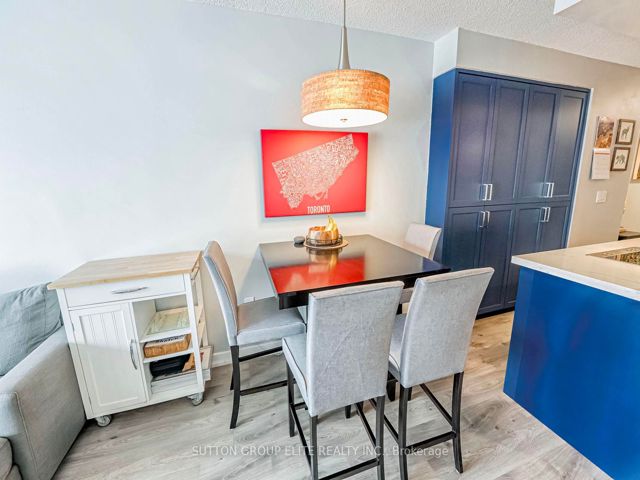 1611 - 38 Dan Leckie Way