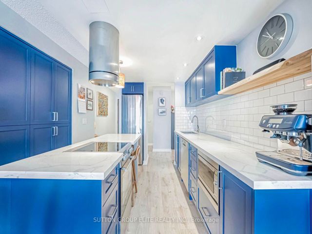 1611 - 38 Dan Leckie Way