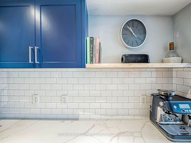 1611 - 38 Dan Leckie Way