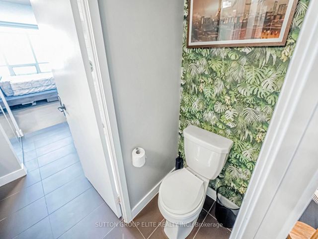 1611 - 38 Dan Leckie Way
