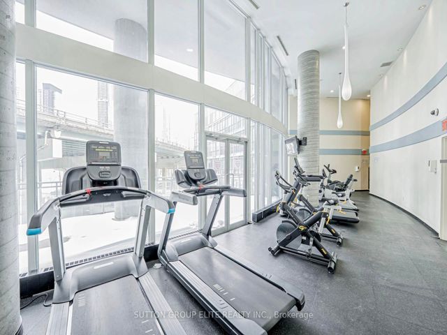 1611 - 38 Dan Leckie Way