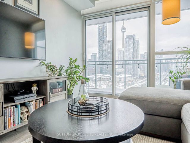 1611 - 38 Dan Leckie Way