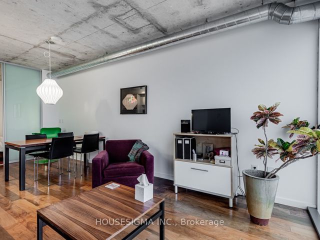 822 - 32 Trolley Cres