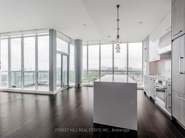 PH5 - 1171 Queen St W